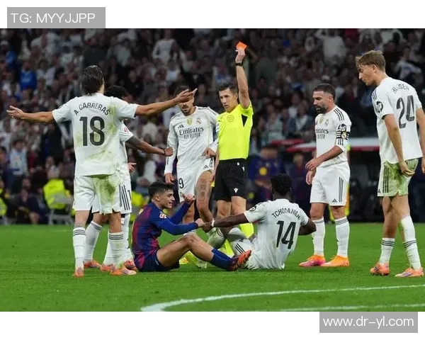 4月17日皇马与巴萨激战回顾精彩录像全程分析与精彩瞬间重温 4月17日皇马与巴萨激战回顾精彩录像全程分析与精彩瞬间重温