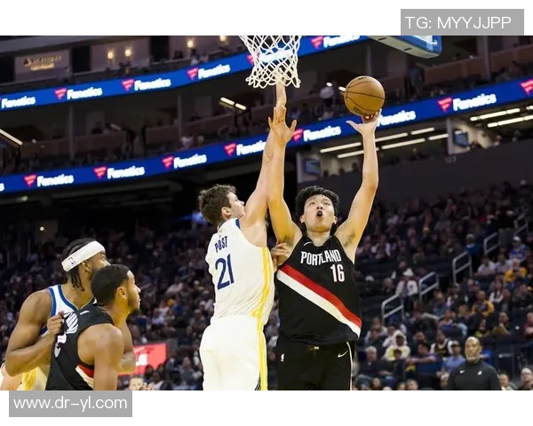 火箭队与开拓者在2018年第四节的激烈对决回顾与精彩瞬间分析